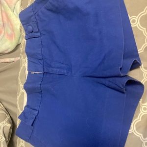 Banana Republic women shorts, size 2, adjustable waist, very comfortable